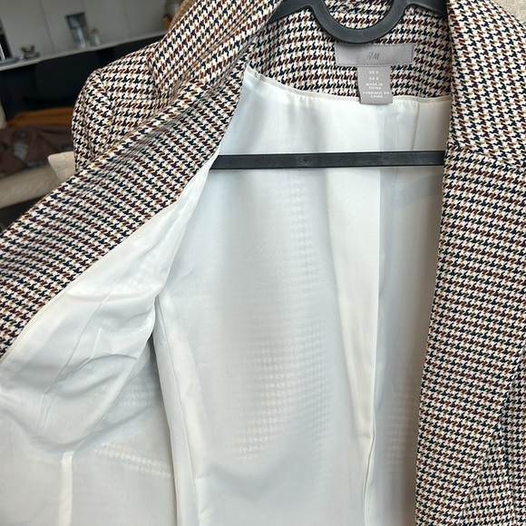 Jacket - Picture 5 of 6